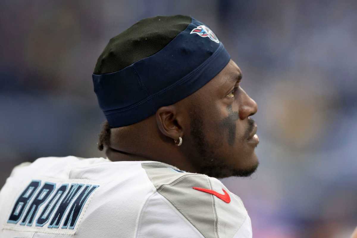 Eagles Titans A.J. Brown